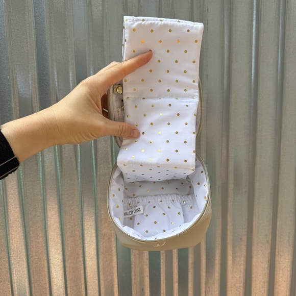 Soft Travel Jewelry Case with Embroidered Initial “D” - Picture 10 of 11